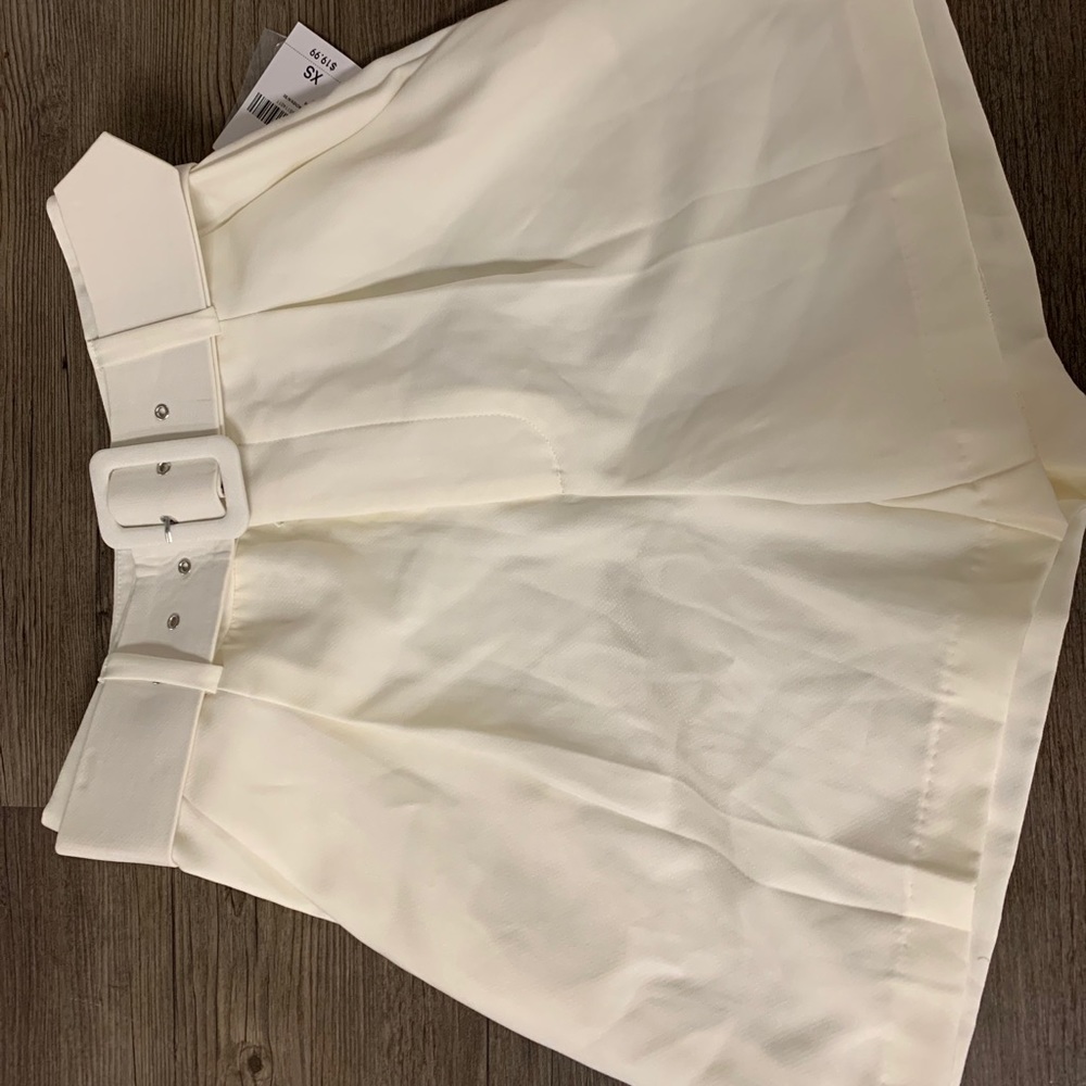 White High Waisted Office Material Shorts